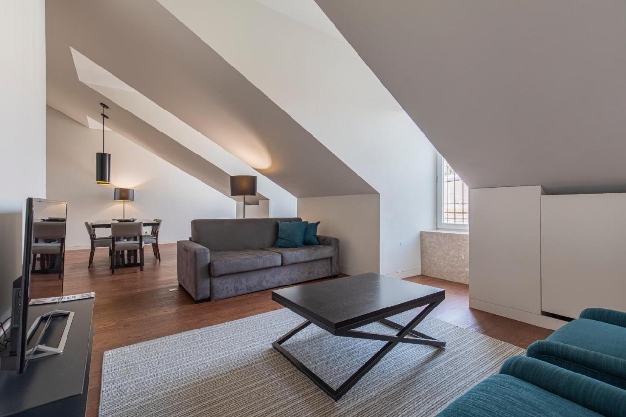 8 Building 403 T2 - River & Garden View Apartment Lisbon